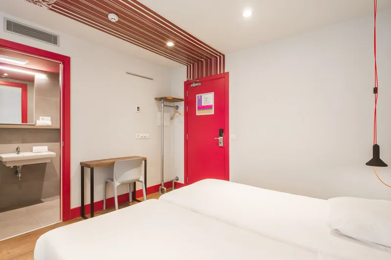 TWIN STANDARD Room, Generator Barcelona, Barcelona