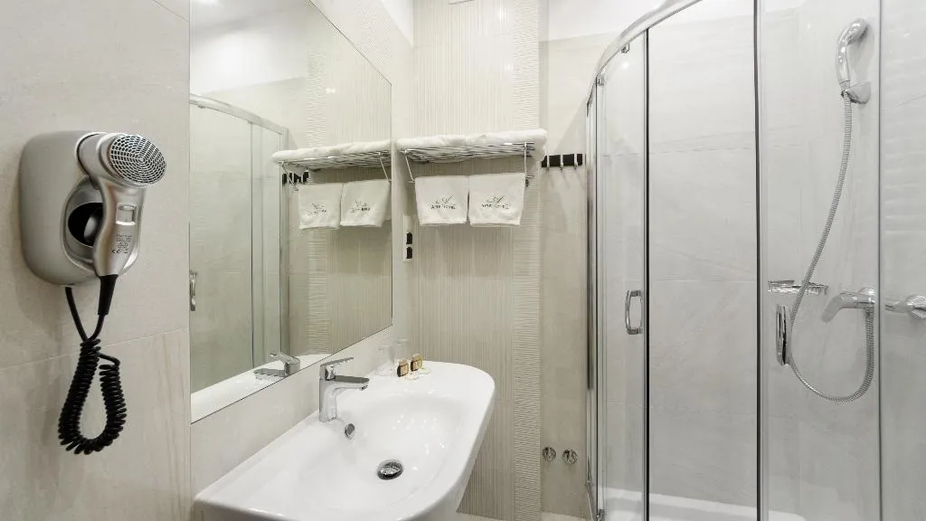 DOUBLE SINGLE USE COMFORT Room, Apis, Krakow