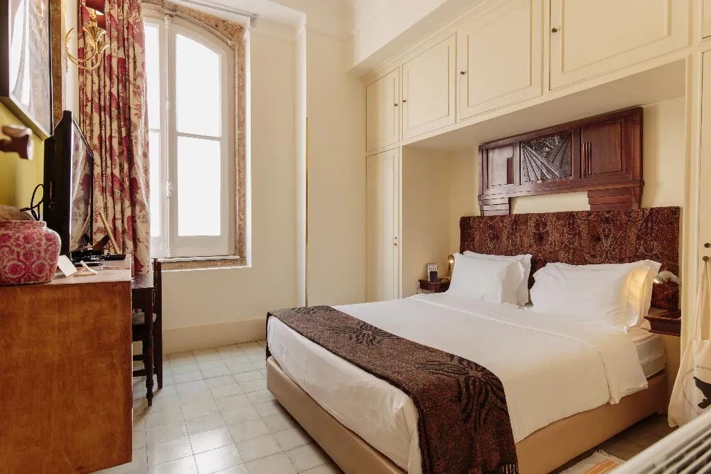 DOUBLE STANDARD Room, The Independente Suites & Terrace, Lisbon