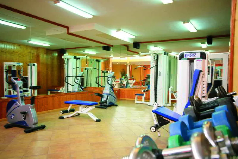 Sports and Entertainment, Ona Campanario, Costa Del Sol