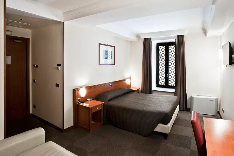 DOUBLE STANDARD Room, Romoli, Naples