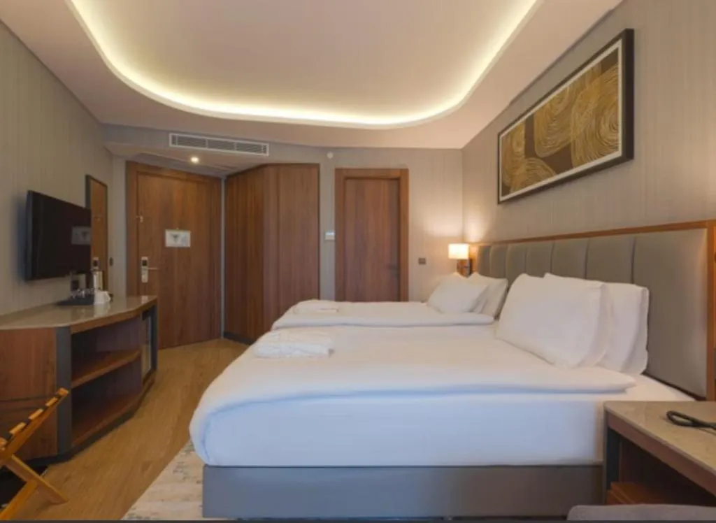 FAMILY ROOM DELUXE LAND VIEW Room, Azura World Hotel, Antalya