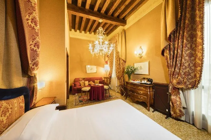 General view, Al Ponte Dei Sospiri Junior Suites, Venice