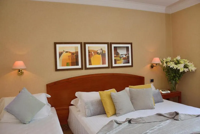 TRIPLE STANDARD Room, Hotel Lloyd Roma, Rome