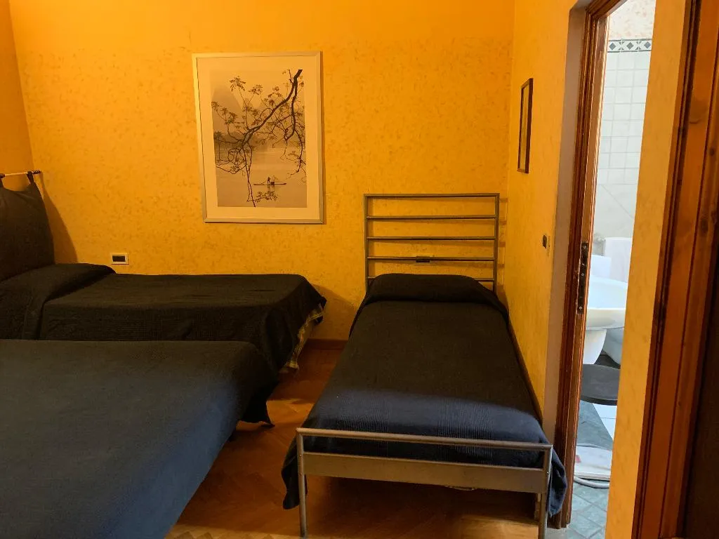 APARTMENT ONE BED Room, Gemini City Centre Studios, Florence