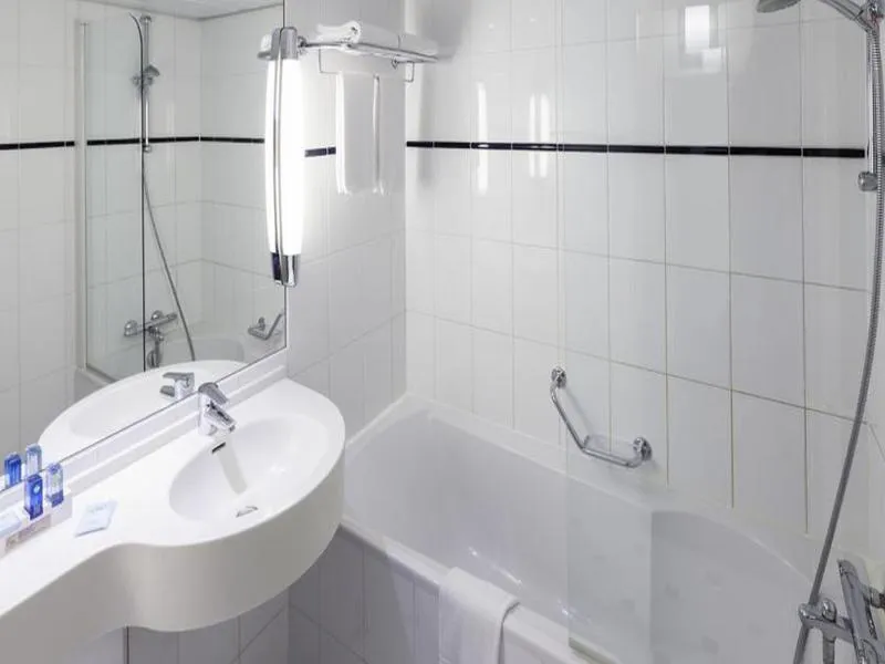 Room, Novotel Amsterdam City, Amsterdam