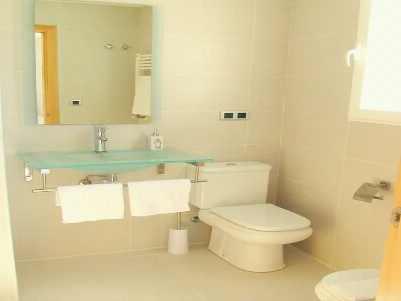 Room, Realrent Marina real, Valencia