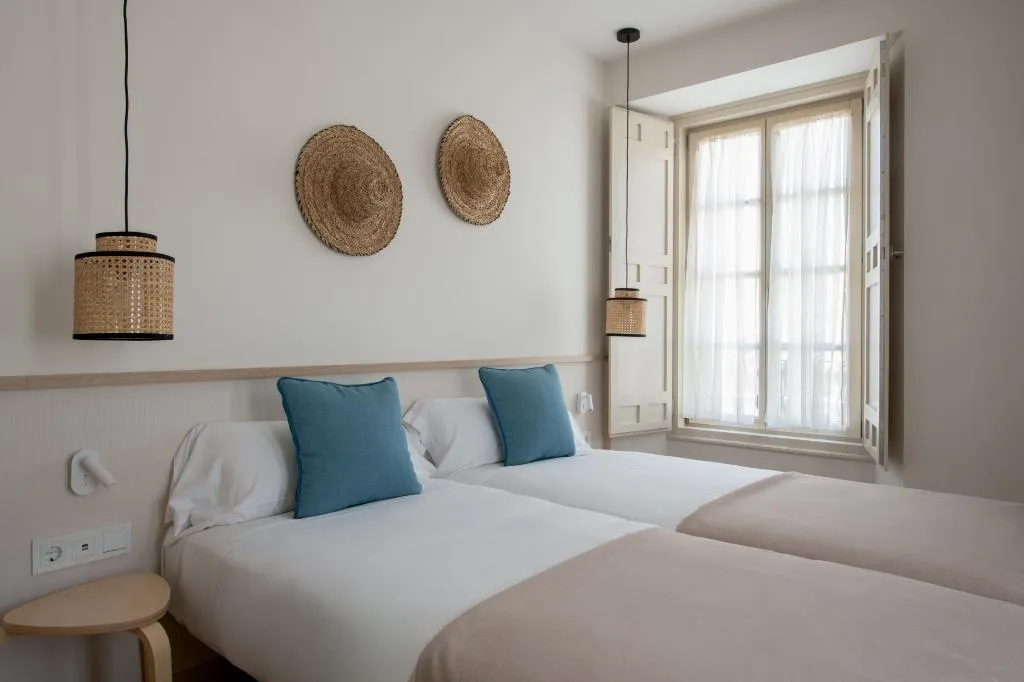 APARTMENT TWO BEDROOMS Room, Libere Malaga Plaza Del Siglo, Costa Del Sol