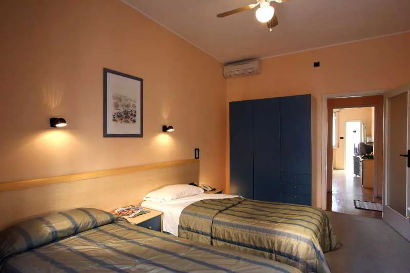 Room, Residence Pian della Nave, Milan