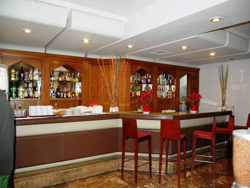 Bar, Pasarela, Seville