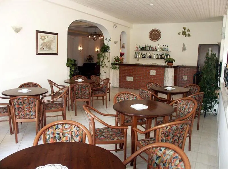 Lobby, delle Palme, Catania