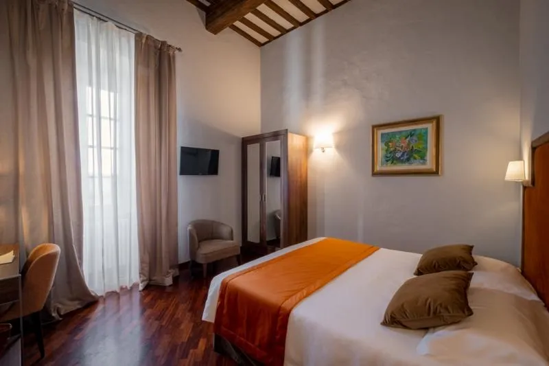DOUBLE SUPERIOR Room, Hotel Bosone Palace, Umbria