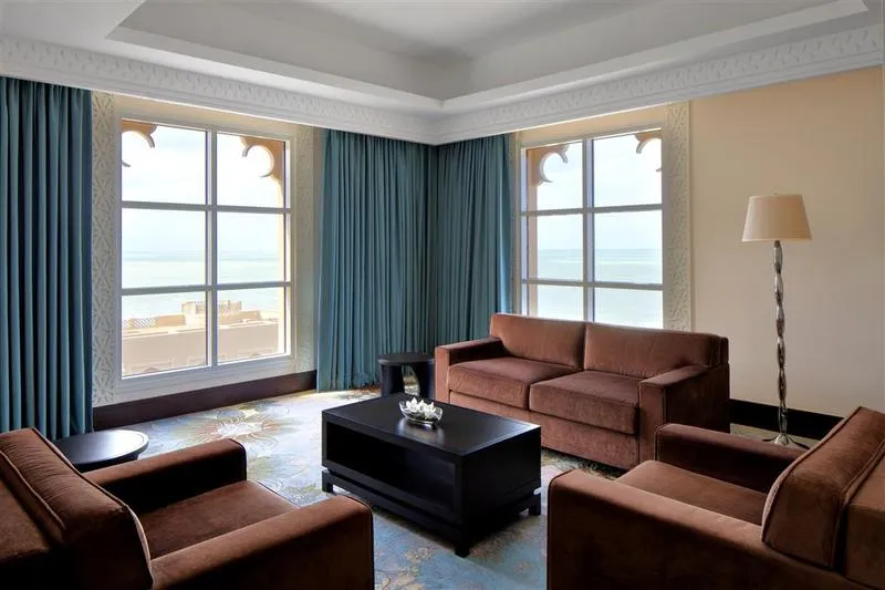 Room, Sheraton Sharjah Beach Resort & Spa, Dubai