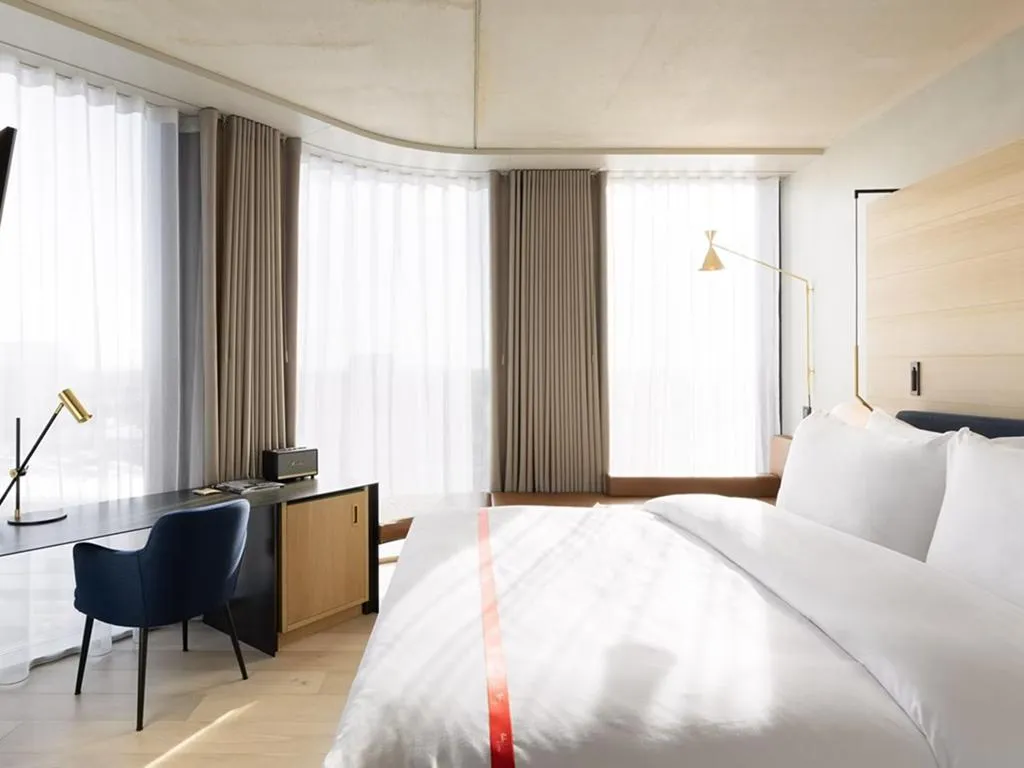Double or Twin LOFT Room, Ruby Emma Hotel Amsterdam by IHG, Amsterdam