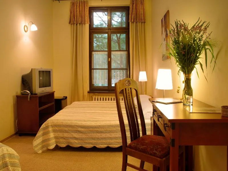 Room, Dom Casimi, Krakow