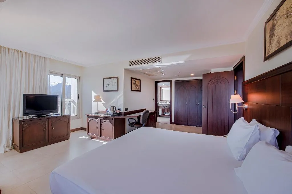 SUITE SEA FRONT Room, Crowne Plaza Antalya, Antalya