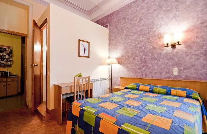 Room, Oporto, Madrid