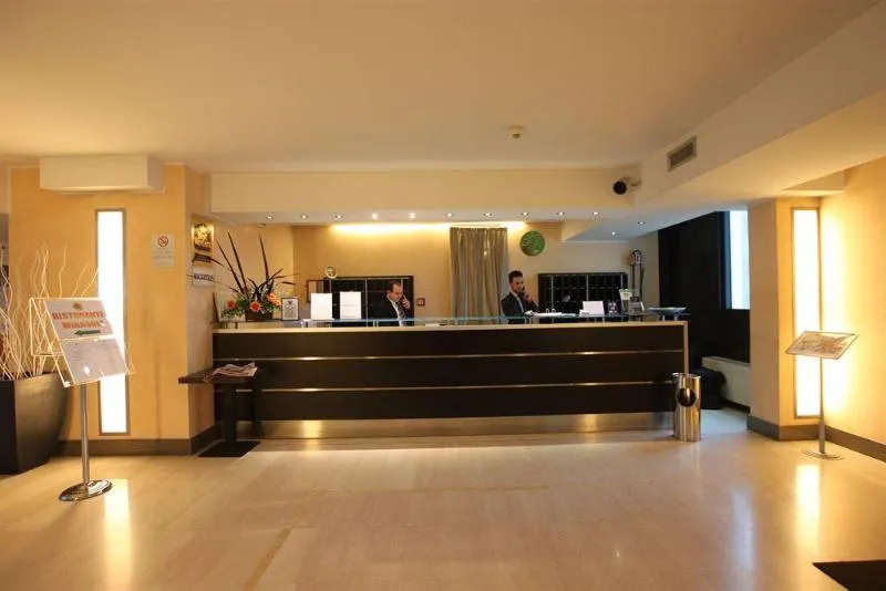 Lobby, Golf Hotel, Milan