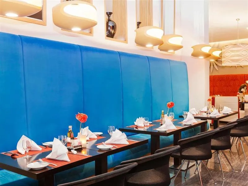 Restaurant, Ibis Mall  Avenue Dubai Hotel, Dubai