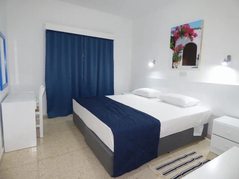 Room, Amore hotel Apts, Cyprus