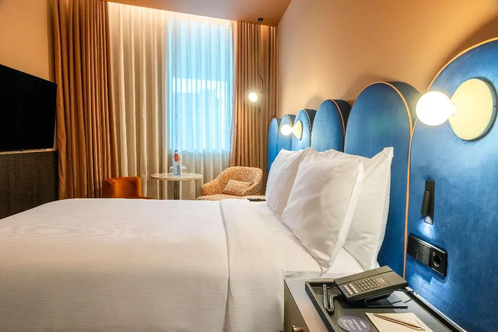 Room, Cenica Porto Hotel, Curio Collection By Hilton, Porto