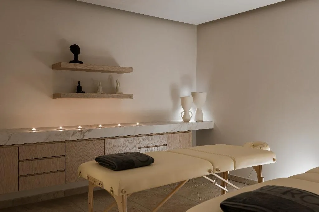 Sports and Entertainment, NERO Boutique Hotel, Santorini
