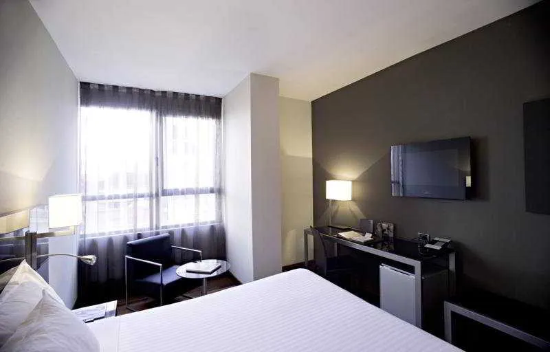 Room, AC Madrid Avenida de America, Madrid