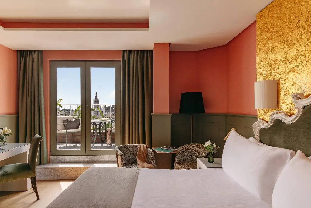Room, Hotel Colón Gran Meliá, Seville