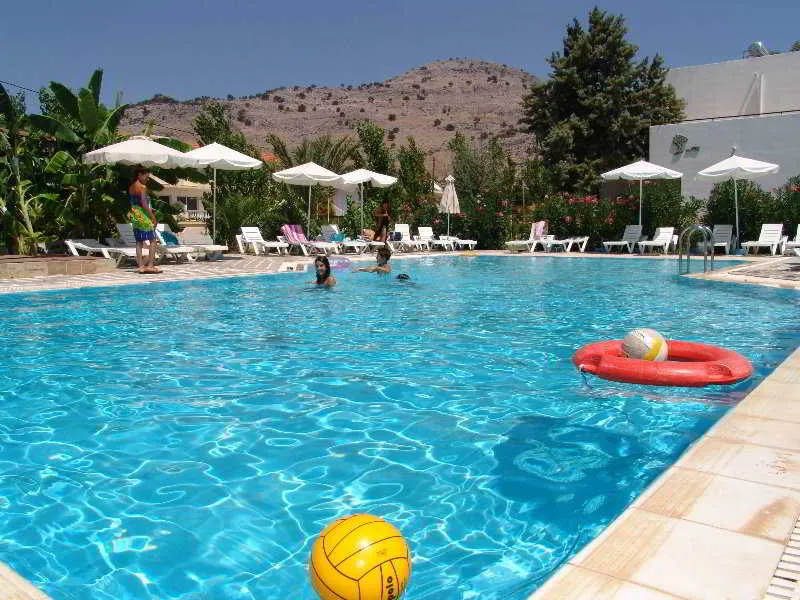 Pool, Belmare, Rhodes