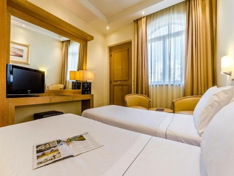 TWIN STANDARD Room, Silver, Milan