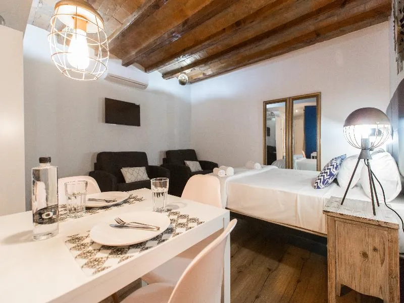 STUDIO INNER Room, En Ferran by The Streets, Barcelona