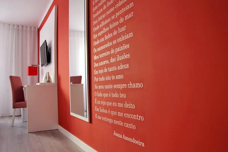 SINGLE STANDARD Room, Masa Hotel Almirante, Lisbon