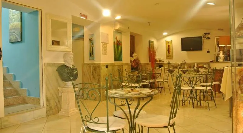 Lobby, Hotel Casafort, Naples