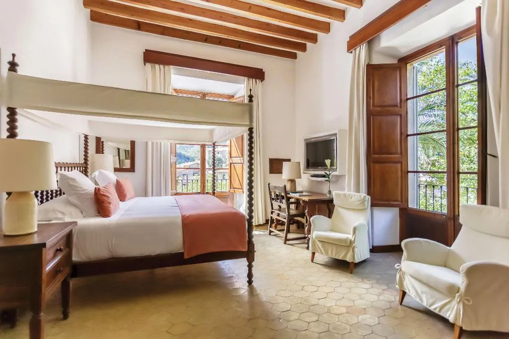 DOUBLE DELUXE Room, La Residencia, A Belmond Hotel, Mallorca, Majorca