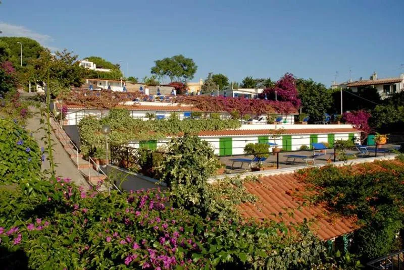 Terrace, Parco Cartaromana, Naples