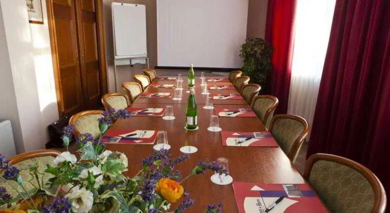Conferences, Rege Hotel, Milan