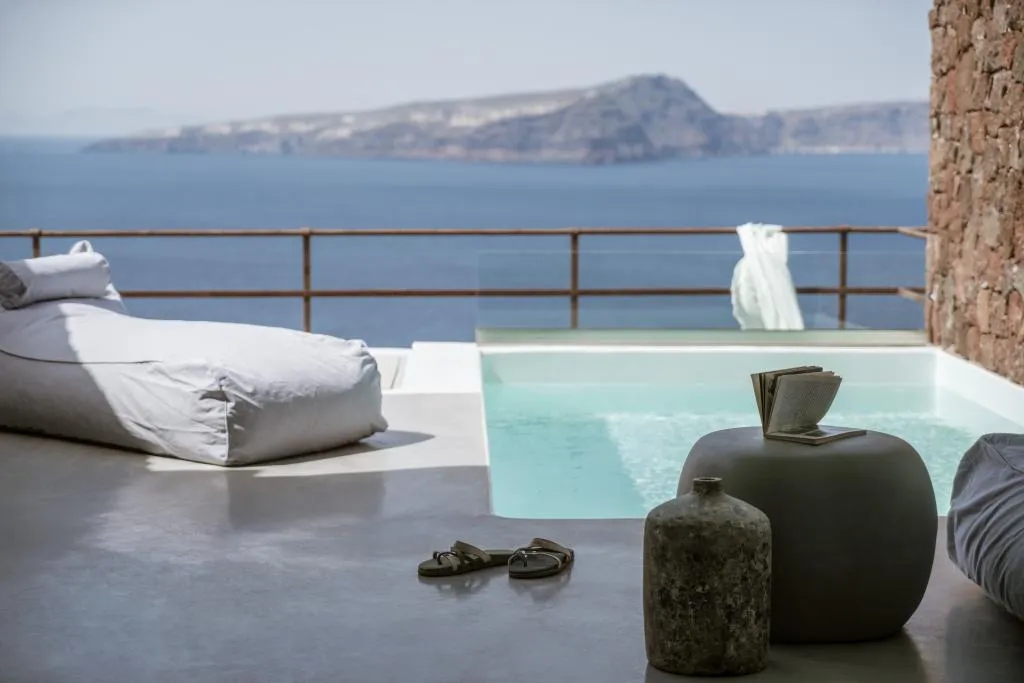 DOUBLE WITH JACUZZI WITH VIEWS Room, Coco-Mat Hotel Santorini, Santorini
