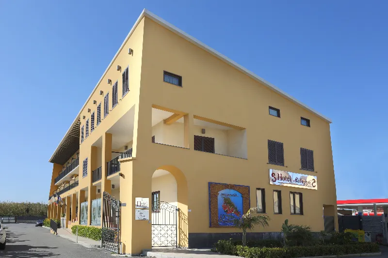 General view, Hotel Milazzo, Catania