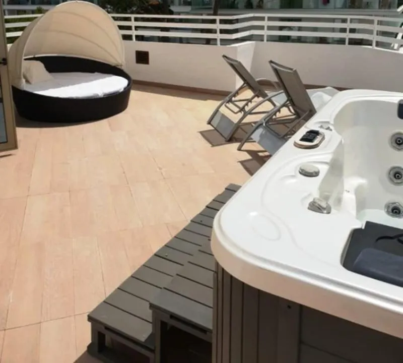 JUNIOR SUITE WITH JACUZZI Room, Playa Esperanza Suites, Majorca