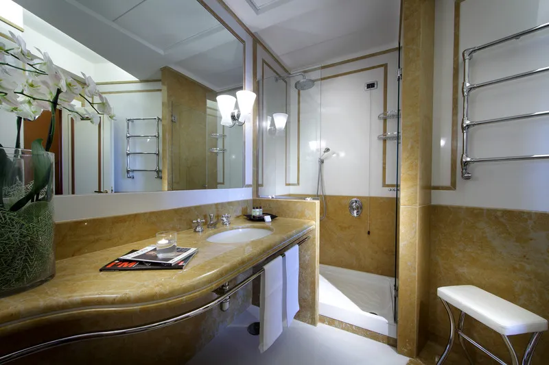 SUITE EXECUTIVE SEA VIEW Room, Eurostars Hotel Excelsior, Naples