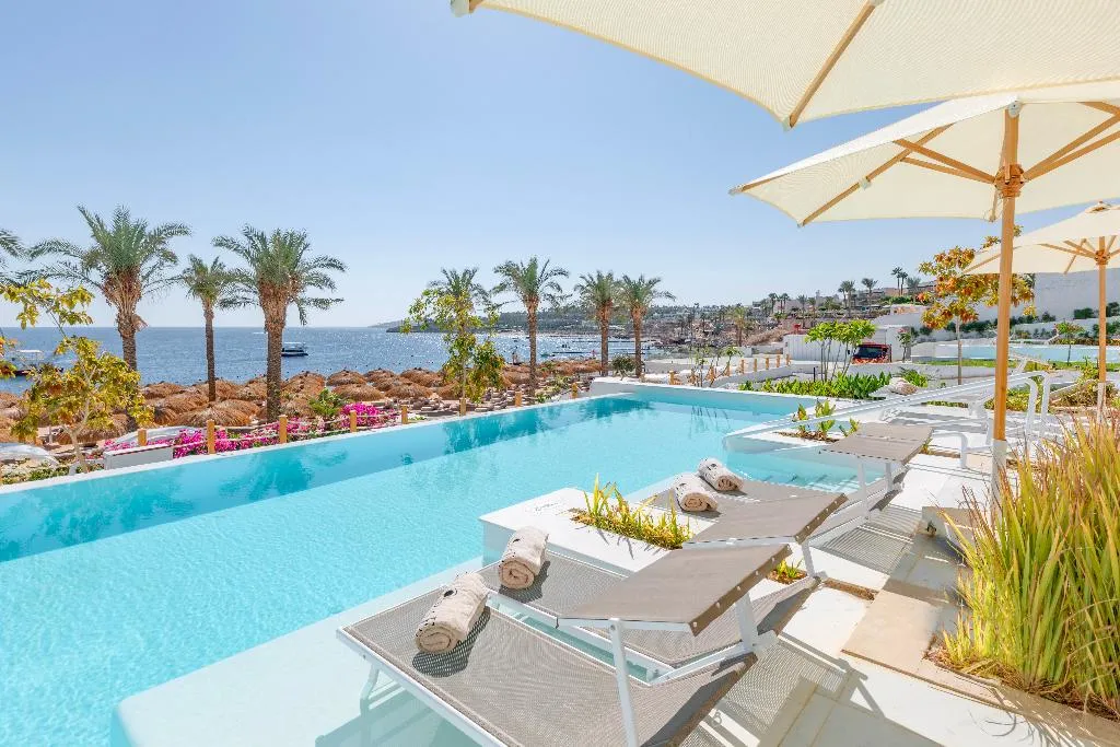 DOUBLE DELUXE OCEAN FRONT Room, White Hills Resort, Red Sea Riviera