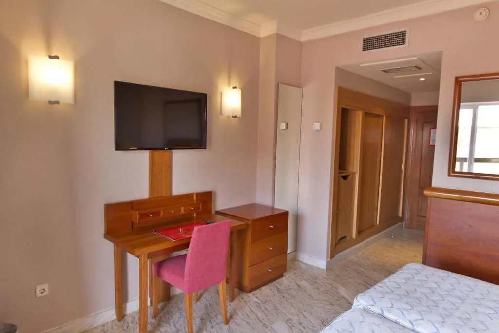 Double or Twin MOUNTAIN VIEW Room, MS Amaragua, Costa Del Sol
