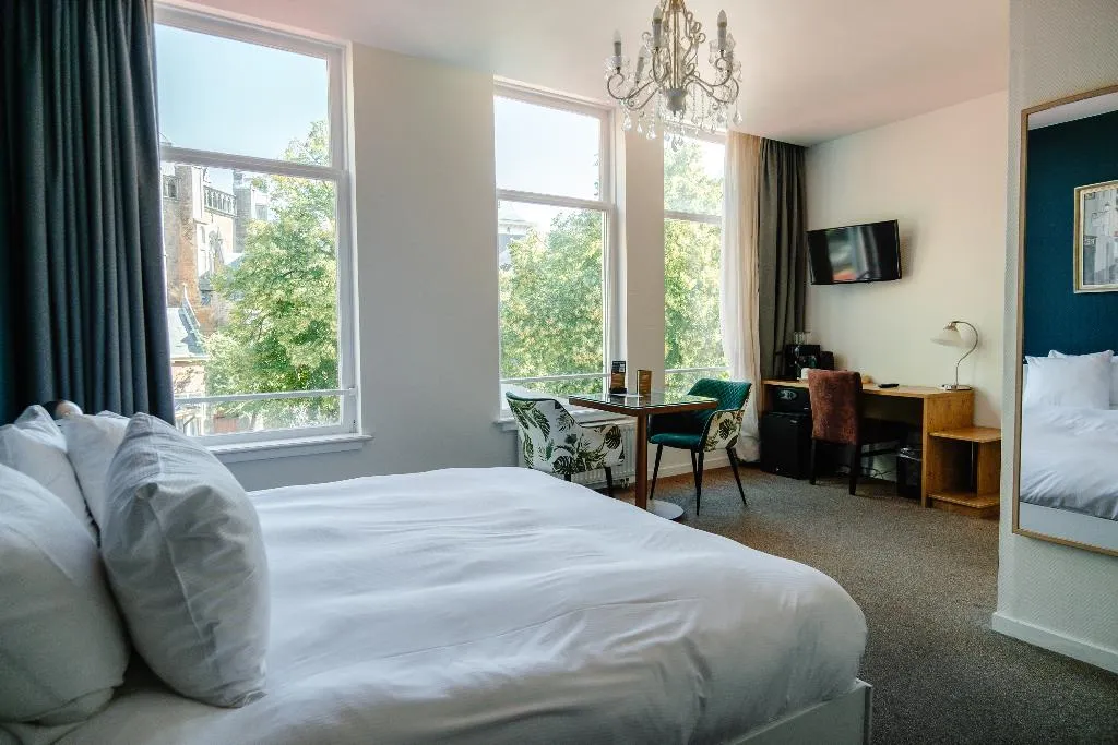 DOUBLE CLASSIC Room, Ambassador City Centre Hotel, Amsterdam