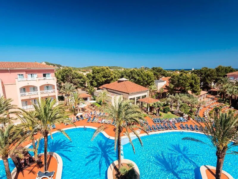 Pool, Green Garden, Majorca