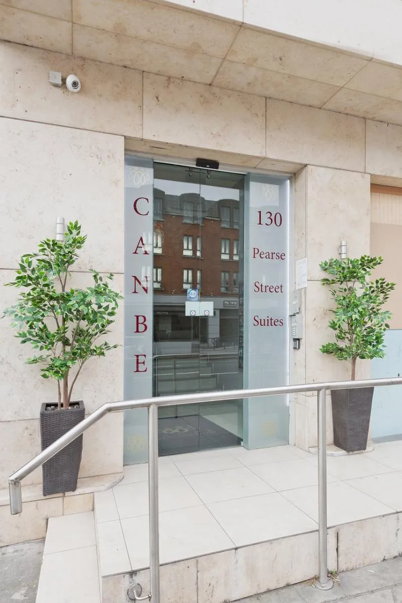 Lobby, Pearse Street Suites, Dublin