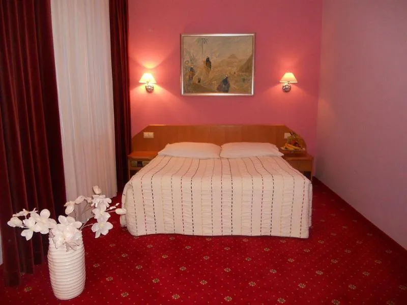 General view, Orient Hotel, Krakow