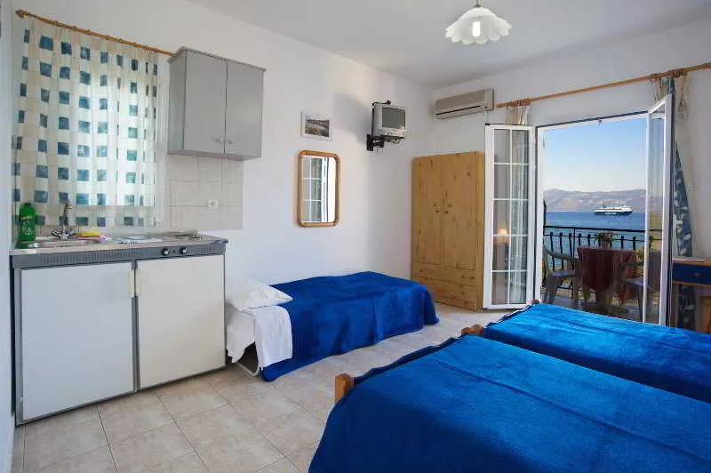 Room, Dimitris Studios, Kefallinia