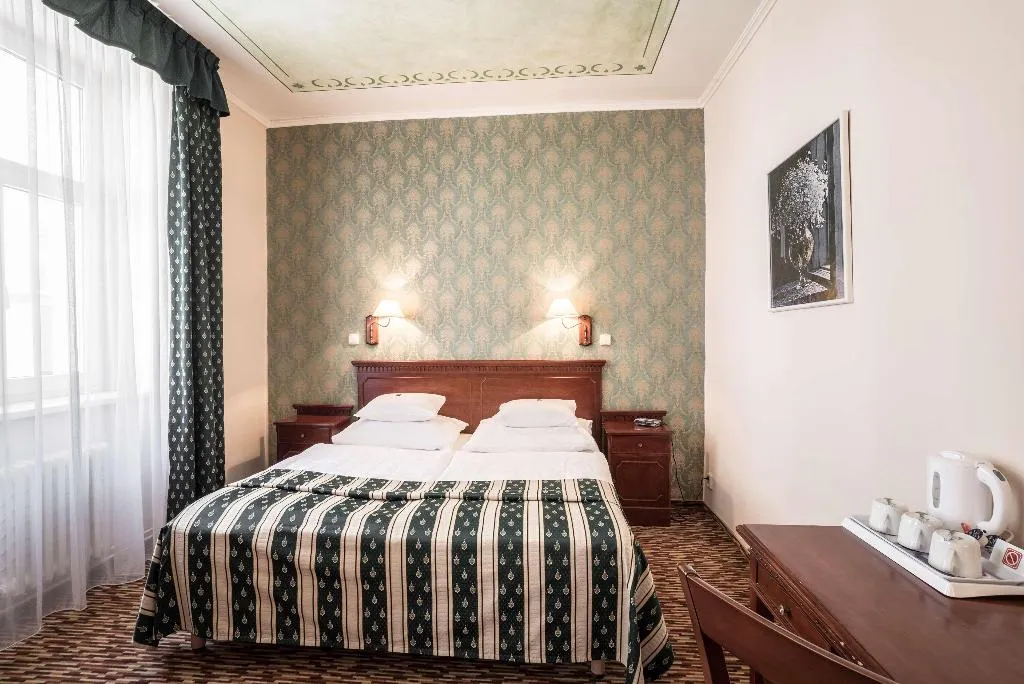 DOUBLE NON SMOKING Room, Hotel Meteor Plaza Prague, Prague