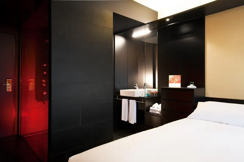 SINGLE QUEEN SIZE BED Room, Axel Hotel Berlin, Berlin