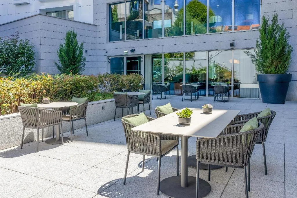 General view, Cenica Porto Hotel, Curio Collection By Hilton, Porto